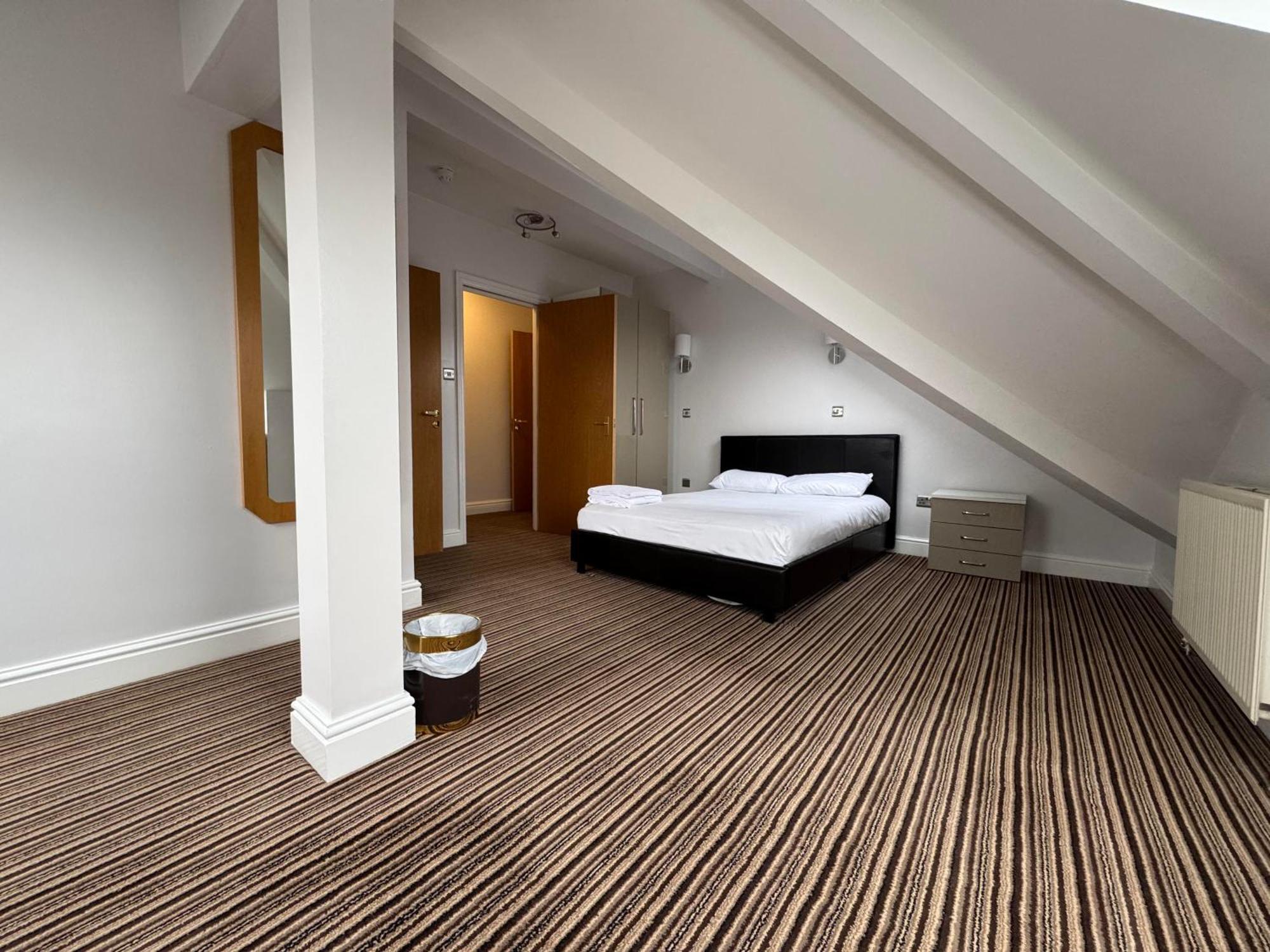 Parkside International Hotel Reading Buitenkant foto