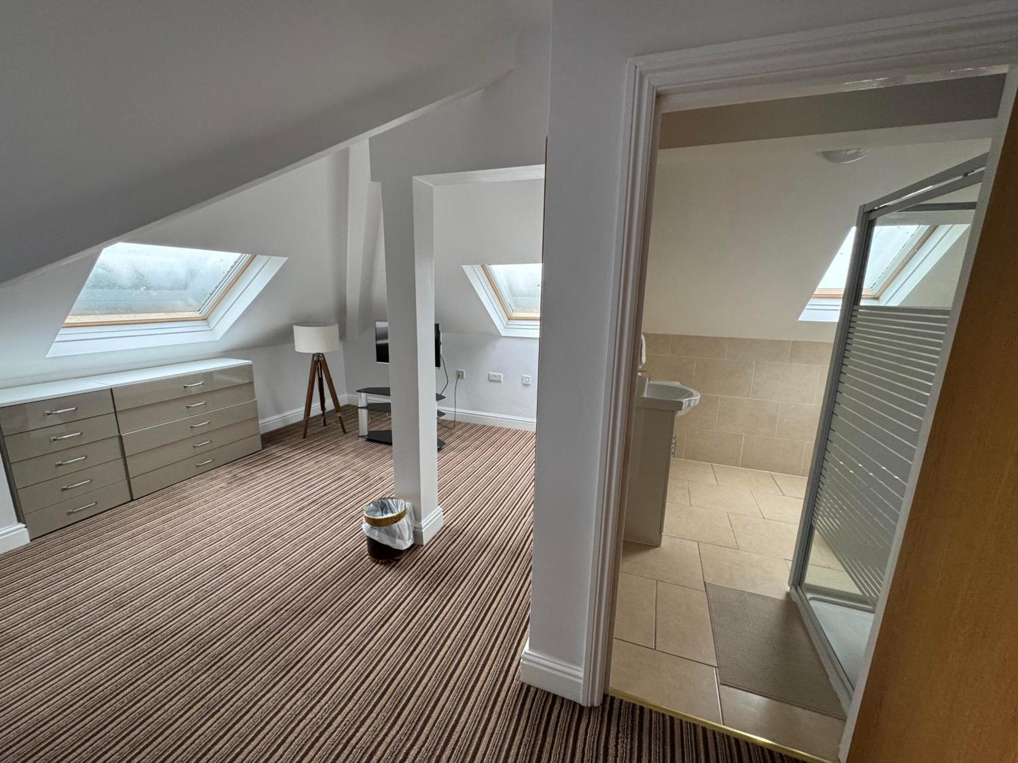 Parkside International Hotel Reading Buitenkant foto